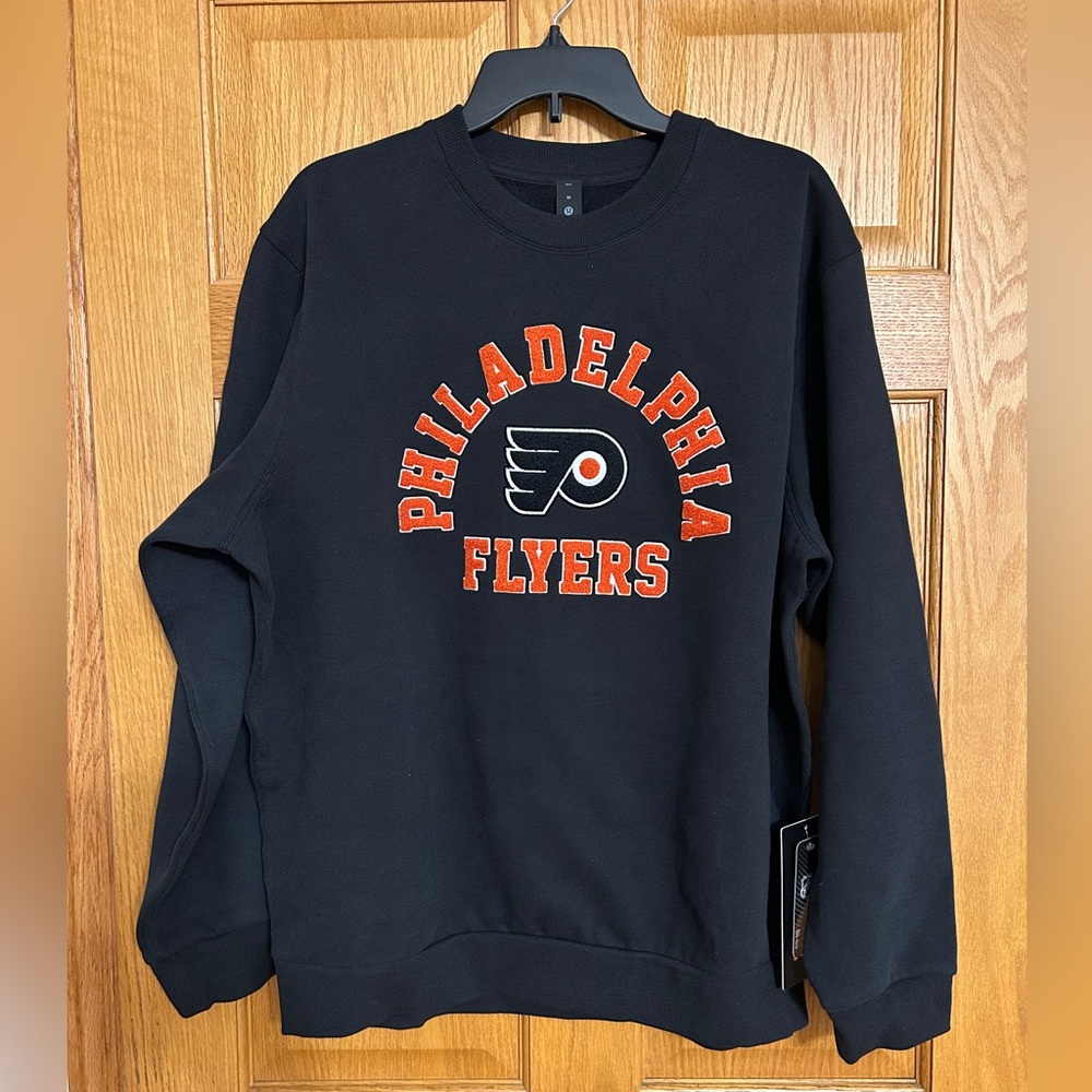 NWT: Men's Medium Philadelphia Flyers lululemon Black Steady State Crew